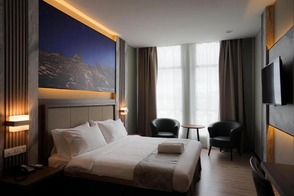 Kingston Hotel Кота Кинабалу Екстериор снимка
